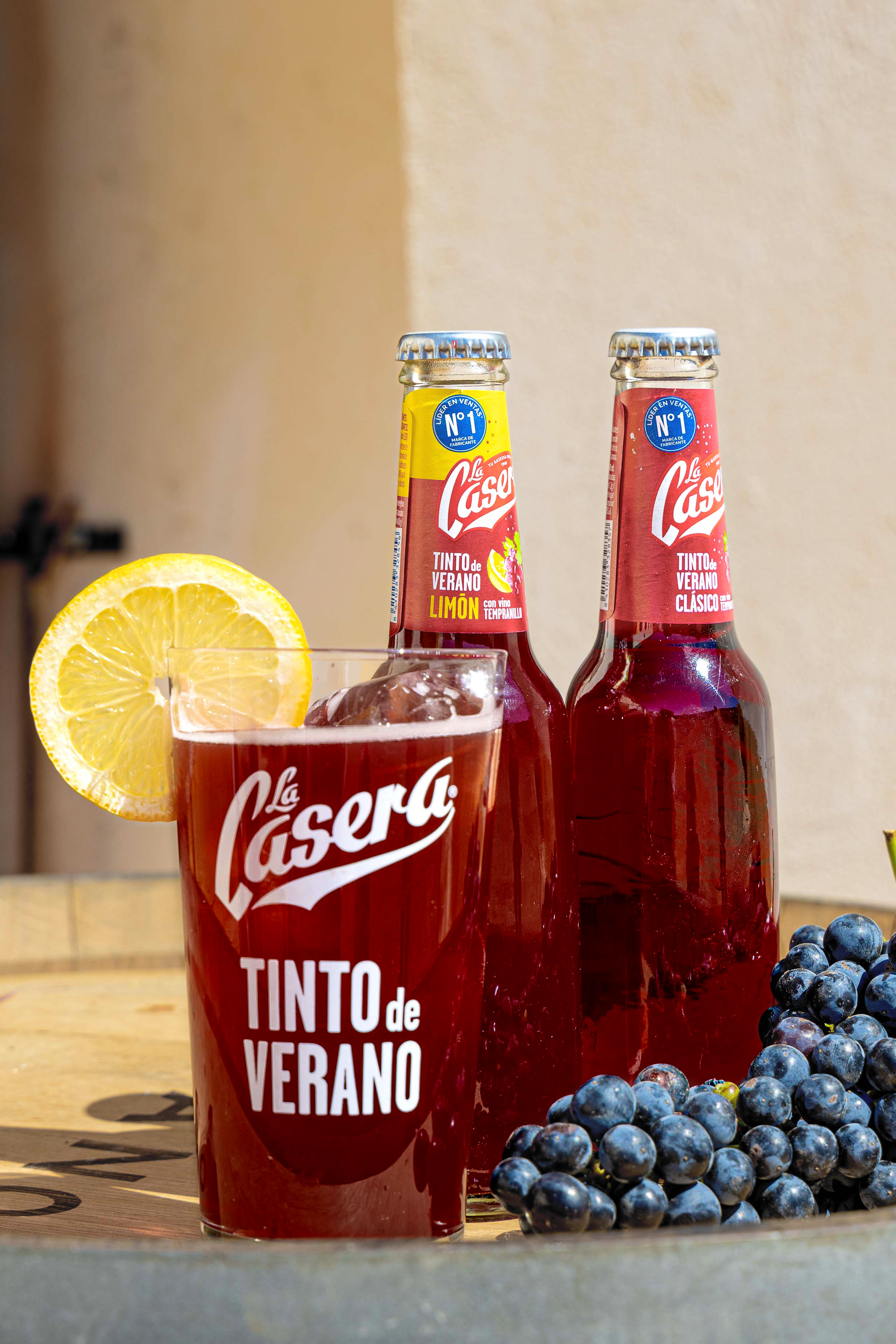 Suntory Beverage & Food Spain vende casi 30 millones de litros de Tinto de  Verano La Casera® en el último año, consolidando su liderazgo y compromiso  con agricultores locales