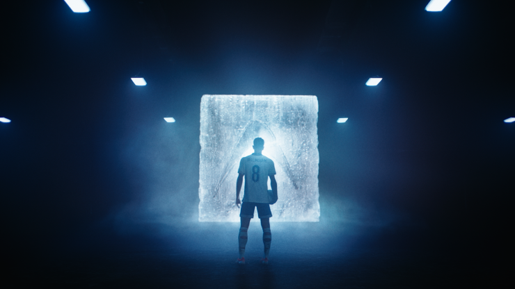 Jude Bellingham Unveils New Lucozade Sport Ice Kick